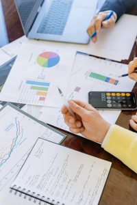 How a Digital Marketing Consultant in Dubai Helps Your Business in 2025