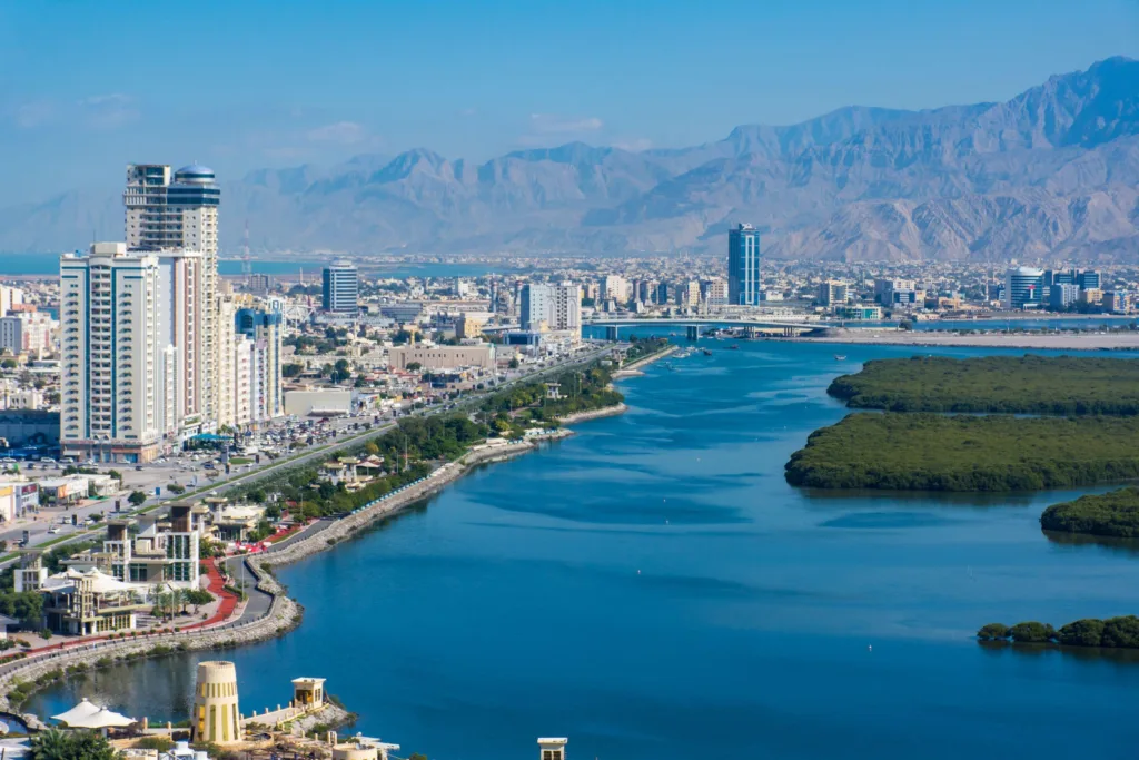 Compare the top social media advertising agencies in Ras Al Khaimah for Meta Ads, TikTok, LinkedIn, Snapchat, creative testing, qualified leads, CRO and ROAS.